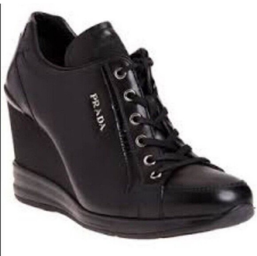 PRADA LEATHER WEDGE 39.5